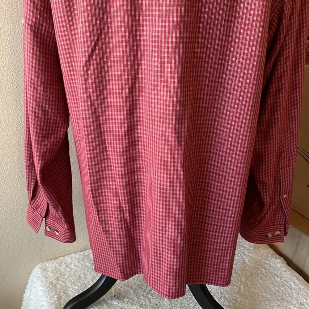 THE North Face Button Down Shirt Size Large